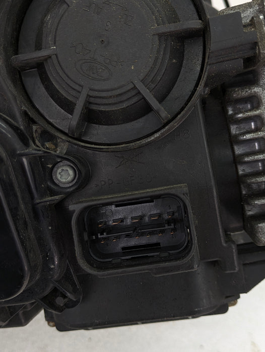 BMW E90 E91 LCI 335xi Front Left Adaptive Xenon ZKW AHL Headlight 7202593