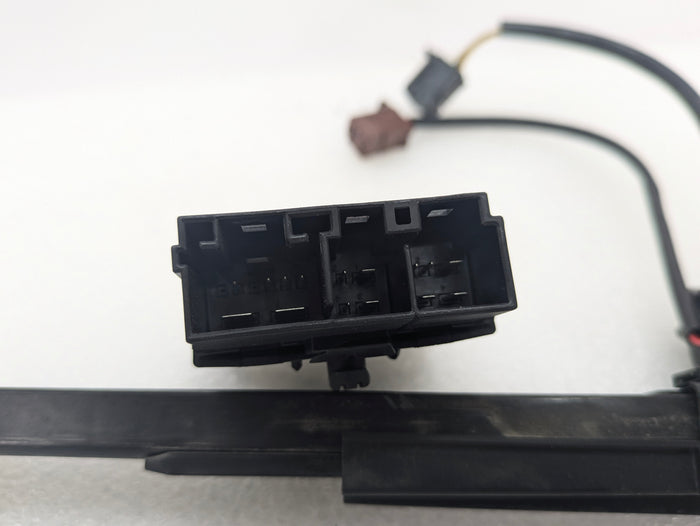 BMW E92 M3 Left/Driver Side Front Seatbelt Handover & Control Module 9165379/9167237