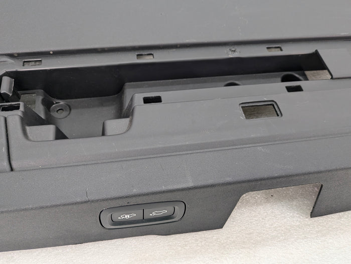 2021 Volvo V60 T6 R-Design Hatch Tailgate Liftgate Trim Cover 31462593