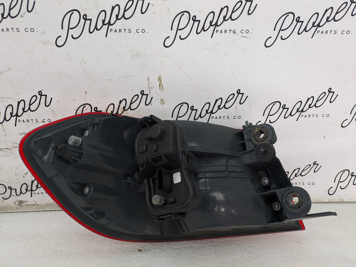 BMW F36 F32 F33 435xi 428xi 440xi 430xi Pre-LCI Right/Passenger Side Outer Tail Light 7296100 *NOTE*