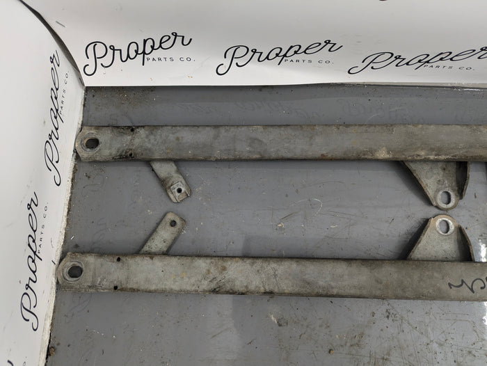 BMW E93 335is 335i 328i Front Subframe V Brace Reinforcement Bracket Set 7046335/7046336