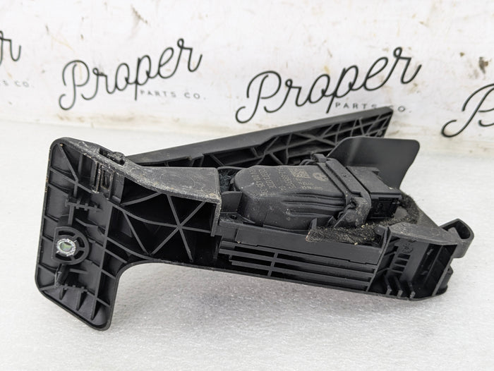 BMW F22 F23 228xi M240xi M235xi 230xi Throttle/Accelerator/Gas Pedal 6853175