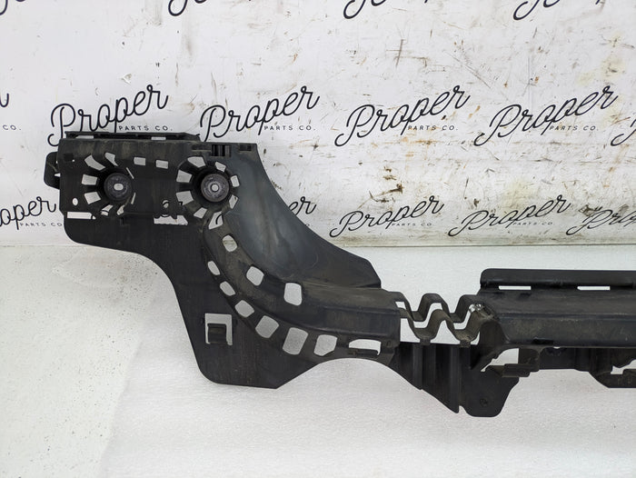 BMW F30 335xi 328xi 340xi 330xi M Sport Center Rear Bumper Mounting Bracket Guide 7256922