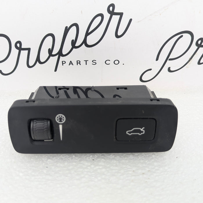 2021 Volvo V60 T6 R-Design Dimmer Switch & Hatch Button 31443873