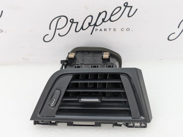BMW F30 F31 F32 F33 F34 F36 335xi 328xi 340xi 330xi 320xi Right/Passenger Side Dashboard HVAC Air Vent 9218550