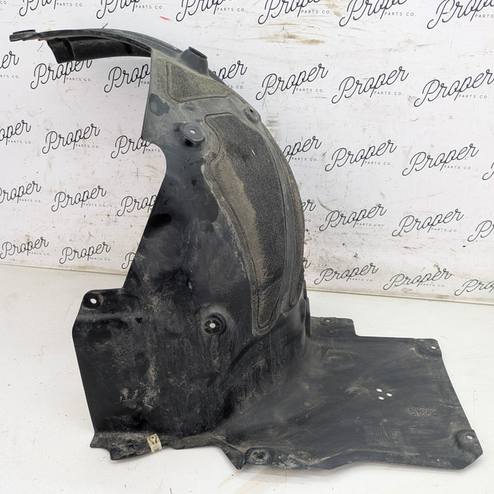 BMW G22 G23 430ix M440ix Front Right/Passenger Side Rearward Fender Liner Splash Shield 7447162