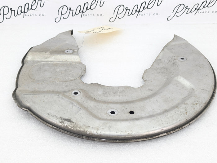 2021 Volvo V60 T6 R-Design Right/Passenger Side Front Spindle/Knuckle/Hub Brake Dust Shield 31445102