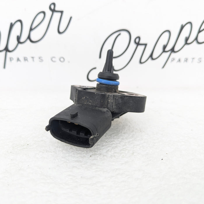 BMW E60 E61 M5/E63 E64 M6 Fuel Pressure Sensor 7834411