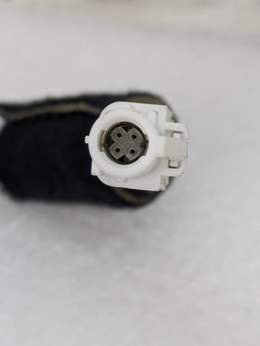 BMW E92 E93 E90 E91 335xi M3 330xi 328xi 325xi 323i USB Plug & Wiring Harness 9237656