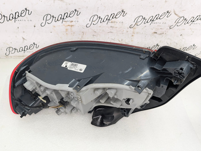 BMW F22 F23 228xi M240xi M235xi 230xi F87 M2 Pre-LCI Left/Driver Side Tail Light Assembly 7295427