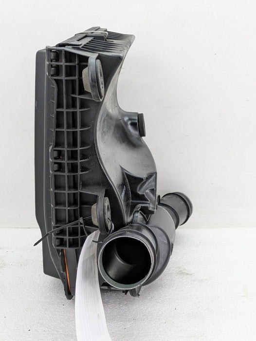 BMW E90 E93 E92 335i 335xi N54 Engine Air Intake Filter Box 7556547