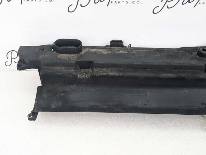 BMW E60 E61 M5 E63 E64 M6 Radiator Support Bracket Cover Trim 7519205 / 2282501
