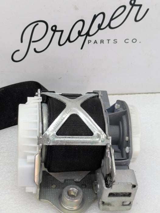 BMW F30 F80 F31 F34 F36 335i 328i 328d 320i M3 Front Right/Passenger Side Front Seatbelt 7272476