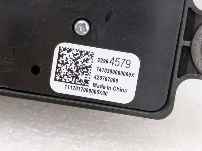 Chevrolet C7 Corvette Stingray Mobile Phone Telematics Antenna Module 22964579 *NOTE*