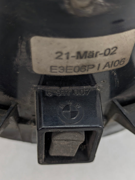 BMW E46 330i 328i 325i 323i Sedan/Wagon Front Left Bumper Fog Light 6911007