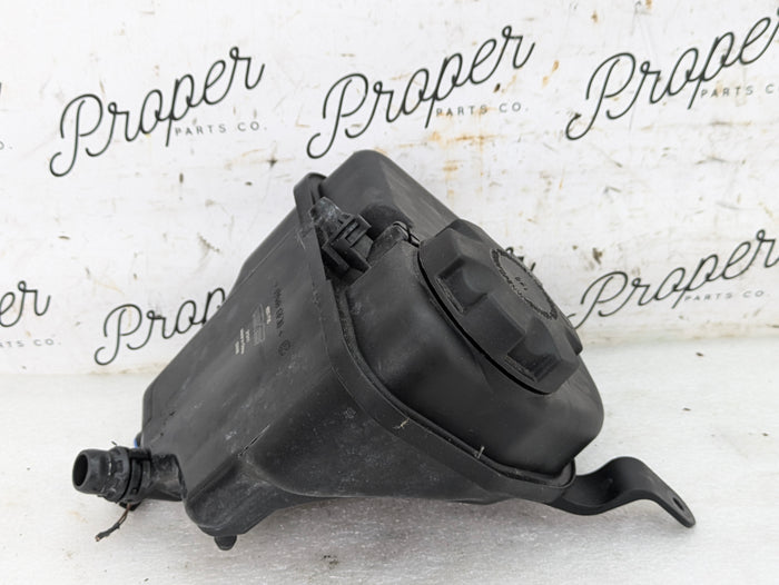 BMW E92 E90 E91 E93 335xi 335i E82 E88 135i N55 Coolant Reservoir Expansion Tank 7640515
