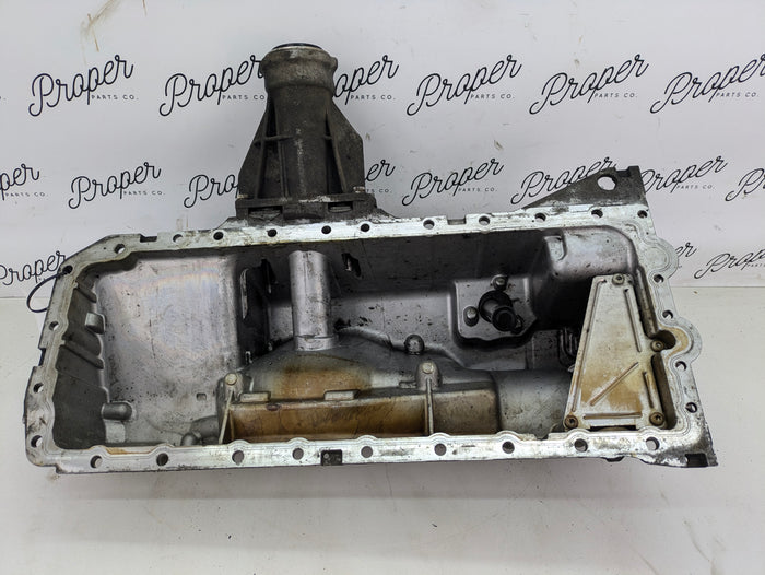 BMW E91 E90 E92 335xi 330xi 328xi 325xi AWD N52 N54 N55 Engine Oil Pan & Axle Support Bracket 7585432/7568712