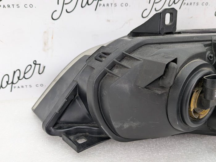 BMW Z3 M Roadster Coupe Front Right Headlight White Indicator 8386048 *Damaged*