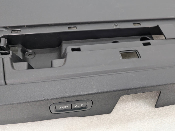 2021 Volvo V60 T6 R-Design Hatch Tailgate Liftgate Trim Cover 31462593