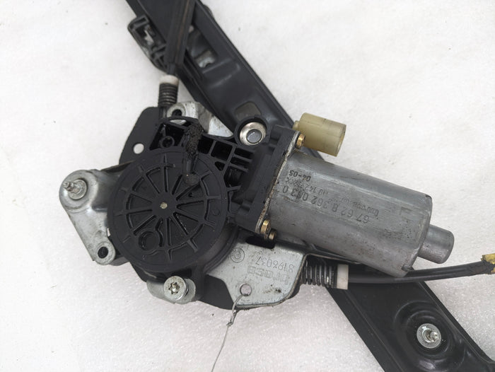 BMW E46 325i 330i 328i 323i 320i Wagon/Sedan Left/Driver Side Front Window Regulator/Motor 8362063