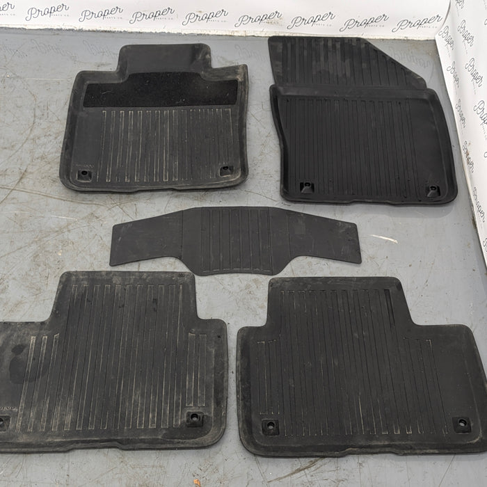 2021 Volvo V60 T6 R-Design Winter/Rubber Black Floor Mat Set 31322963