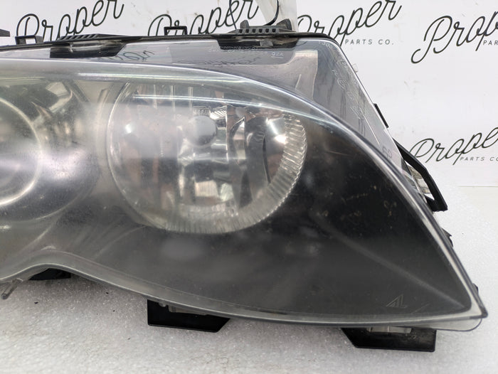 BMW E46 330i 325i Sedan Wagon LCI Front Right Bi-Xenon Headlight 6910978 *For Parts*