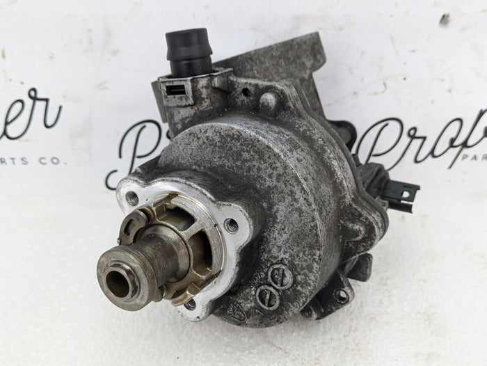 BMW E82 E90 E92 F30 F32 F10 135i 335xi 535xi N55 Engine Vacuum Pump 7611115