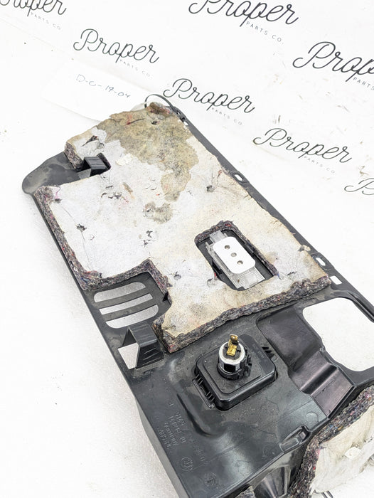 BMW E60 E61 FOOTWELL DASH TRIM RIGHT 51457156236 / 7156230