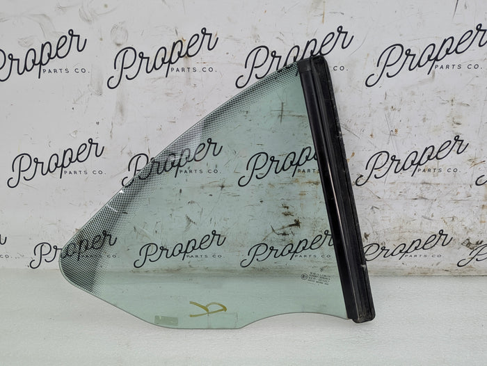 Porsche 996.2 911 Carrera 4 Cabriolet Convertible Right/Passenger Side Rear Quarter Window Glass