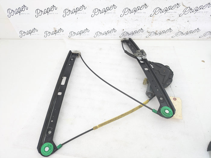 BMW E46 325i 330i 328i 323i 320i Wagon/Sedan Left/Driver Side Front Window Regulator/Motor 8362063