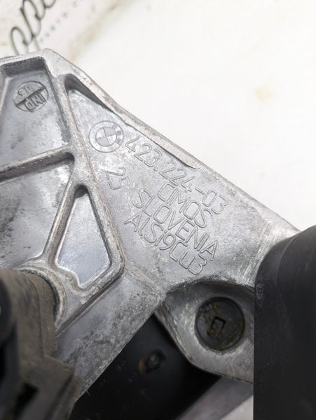 BMW E92 E93 E90 E91 335xi 330xi 328xi 325xi 323i Manual Transmission Clutch & Brake Pedal Assembly/Clutch Line 6761310/6779377/9231129