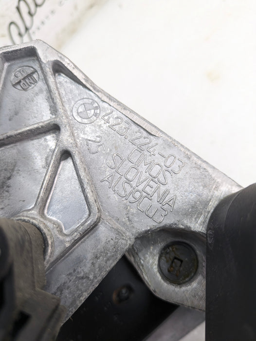 BMW E92 E93 E90 E91 335xi 330xi 328xi 325xi 323i Manual Transmission Clutch & Brake Pedal Assembly/Clutch Line 6761310/6779377/9231129