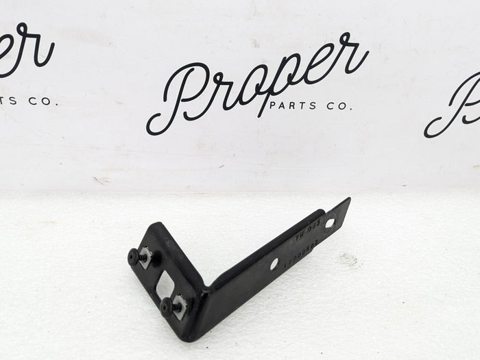Chevrolet C7 Corvette Stingray Rear Right/Passenger Side Quarter Panel Fender Reinforcement Bracket 20980041