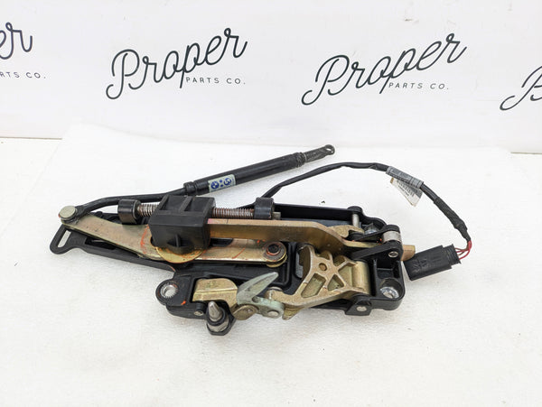 BMW E46 M3 330ci 325ci 323ci Convertible Left Convertible Roof Soft Top Latch Lock 7031361/8263825