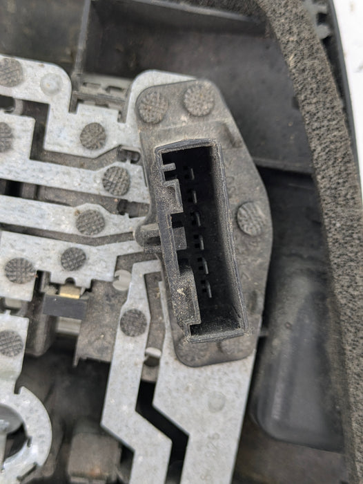 BMW E46 330i 328i 325i 323i 320i Sedan Left Tail Light Bulb Socket Carrier 8364925