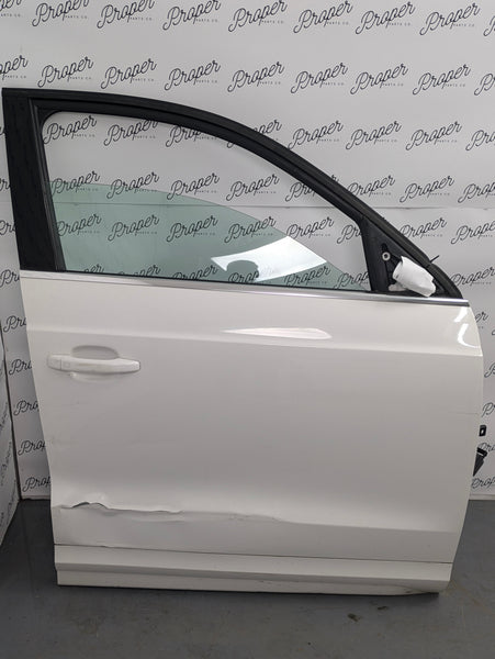 2018 Audi 8U Q3 Front Right Passenger Door Panel Cortina White 8U0831052C *Damaged*