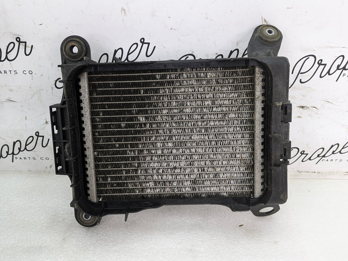 BMW F22 F23 228xi 228i M Sport N20 N26 Auxiliary Engine Oil Cooler & Plastic Shroud/Frame/Bracket 7600698/7600697