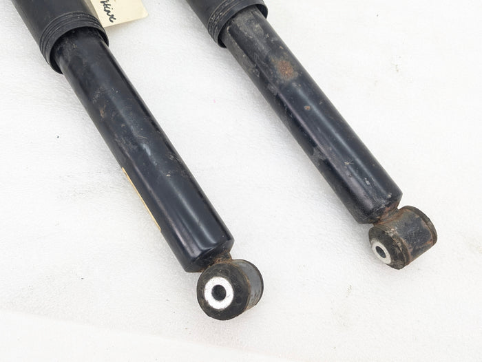 2021 Volvo V60 T6 R-Design Rear Left/Right Shock Absorber Set Pair 31658552