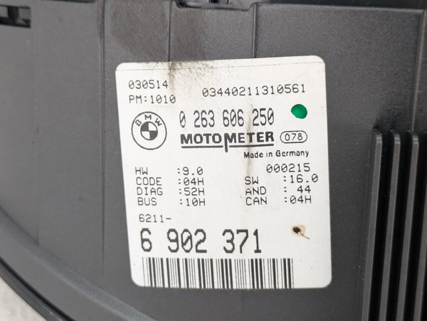 BMW E46 323i 325i 328i Sedan/Wagon USA Automatic MPH Gasoline Instrument Cluster Speedometer 6902371