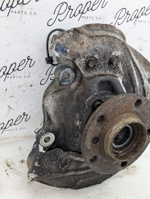 BMW F22 F23 228xi M235xi 230xi M240xi AWD Right/Passenger Side Front Knuckle 6853820/6873418