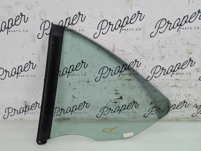 Porsche 996.2 911 Carrera 4 Cabriolet Convertible Right/Passenger Side Rear Quarter Window Glass