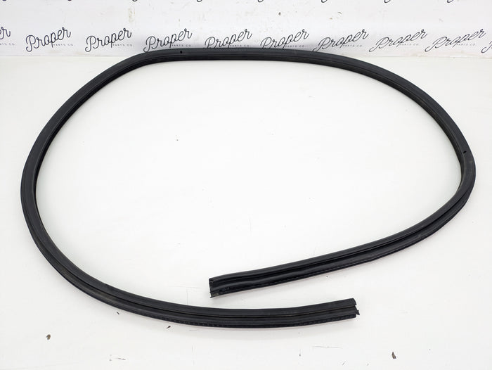BMW E93 335is 335xi 335i 328xi 328i M3 Right/Passenger Side Rubber Door Seal Gasket 51767162404
