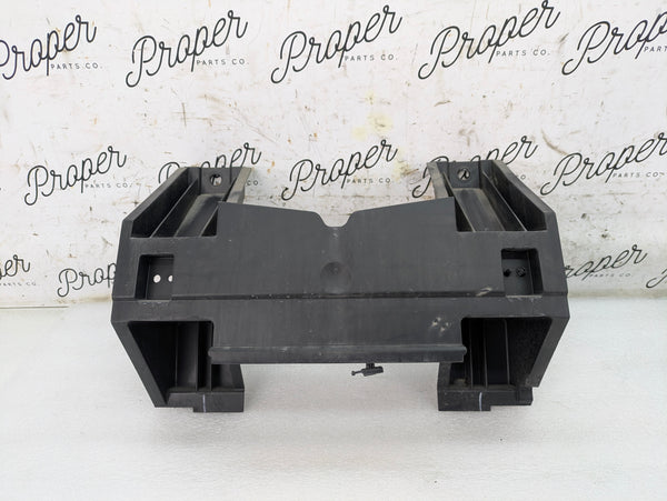 Chevrolet C7 Corvette Stingray Z51 Rear Bumper Center Support Mounting Bracket Carrier 23169479