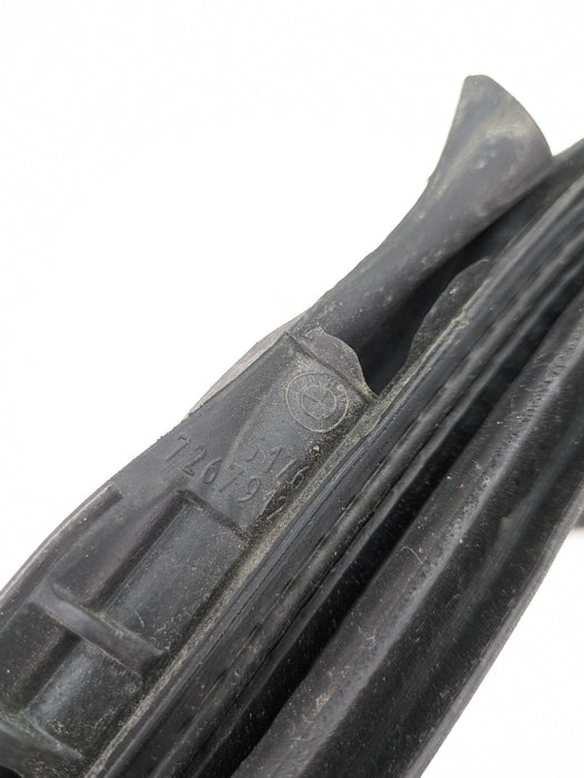 BMW F22 228xi M235xi 230xi M240xi F87 M2 Right/Passenger Side Door Seal Gasket 51767267912