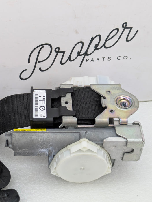 BMW F30 F80 F31 F34 F36 335i 328i 328d 320i M3 Front Right/Passenger Side Front Seatbelt 7272476