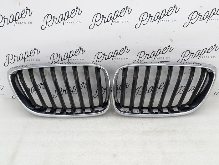 BMW F22 F23 2 Series Pre-LCI Chrome Kidney Grille Set 7295521/7295522 *DAMAGED*