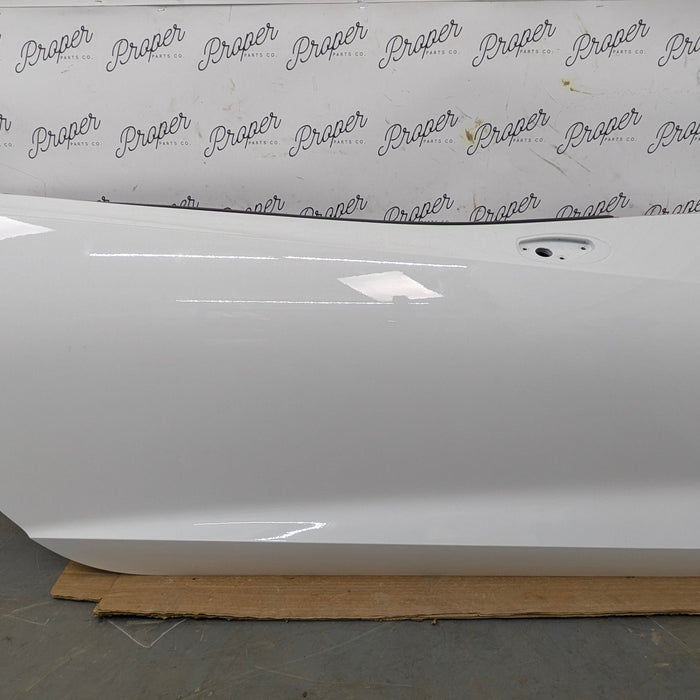 Chevrolet C7 Corvette Stingray Right/Passenger Side Door Arctic White (G8G) 23462076 *DAMAGED*