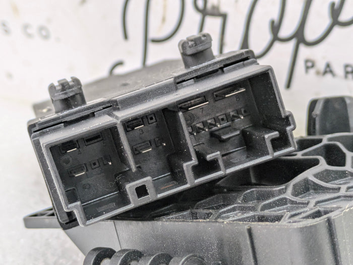 BMW F36 435xi Heated Seats Control Module W/Bracket 9216468/9249125