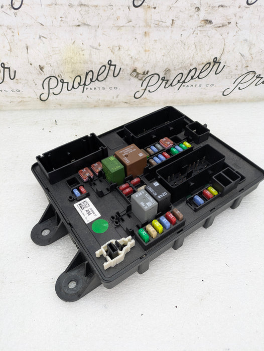 Chevrolet C7 Corvette Stingray Z51 Rear Trunk Fuse Panel Relay Junction Box 23180898