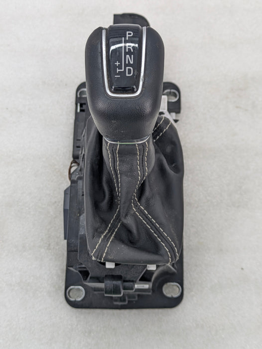 2021 Volvo V60 T6 R-Design Automatic Transmission Gear Shifter Selector & Knob Boot 81380300